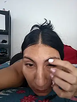 Lucyfoox online show from October 4, 2025, 3:43 pm