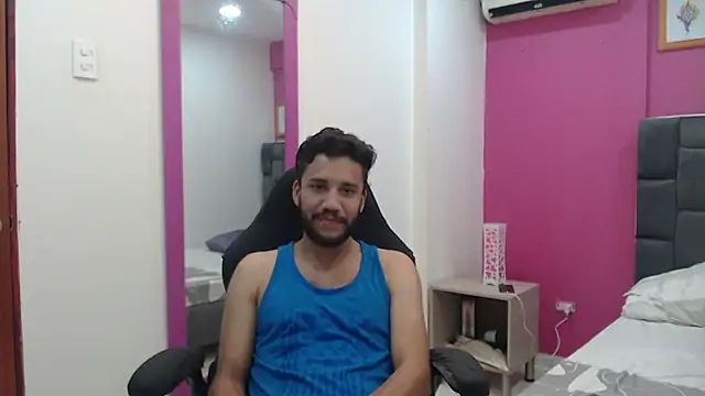 Juan FelipeX01 online show from November 9, 2025, 3:54 pm