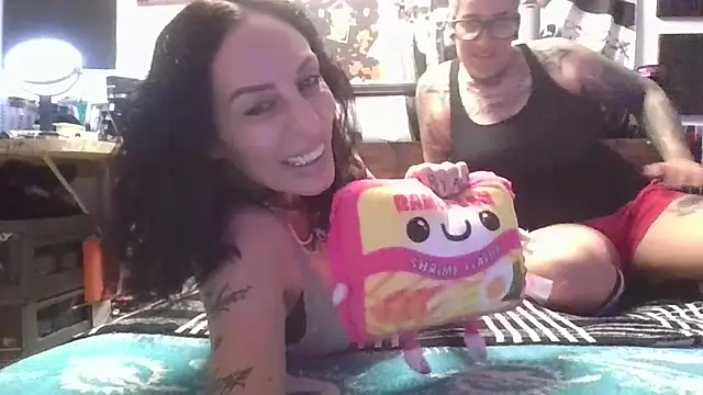 inkdhollow1 online show from November 20, 2025, 3:39 am