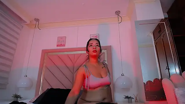 Amara Martell online show from October 18, 2025, 3:20 am