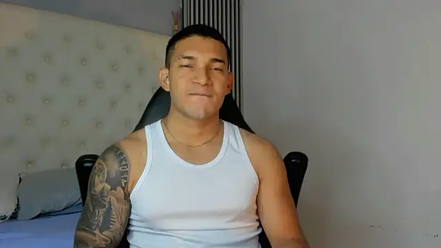 Snapshot of venedic_bull chatting on February 3, 2026, 3:37 am venedic bull online show from February 3, 2026, 3:37 am