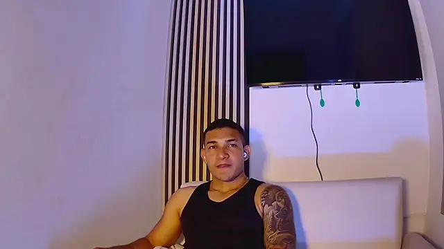 Snapshot of venedic_bull chatting on February 25, 2026, 3:38 am venedic bull online show from February 25, 2026, 3:38 am