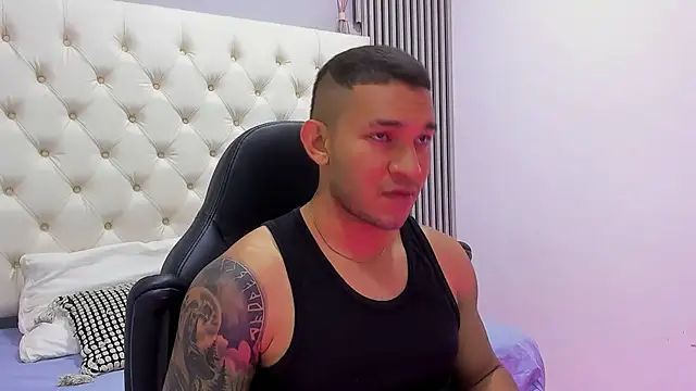 Snapshot of venedic_bull chatting on March 3, 2026, 4:40 am venedic bull online show from March 3, 2026, 4:40 am