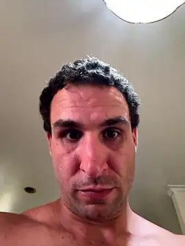 Snapshot of GonKss chatting on January 10, 2026, 7:37 pm GonKss online show from January 10, 2026, 7:37 pm