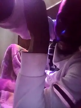 biGgslong01 online show from April 30, 2026, 1:56 am