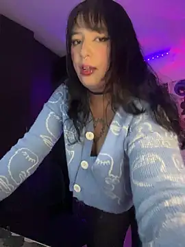 Snapshot of Hinatamoon_ chatting on February 4, 2026, 4:29 am Hinatamoon online show from February 4, 2026, 4:29 am