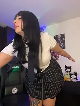 Snapshot of Hinatamoon_ chatting on March 18, 2026, 3:42 am Hinatamoon online show from March 18, 2026, 3:42 am