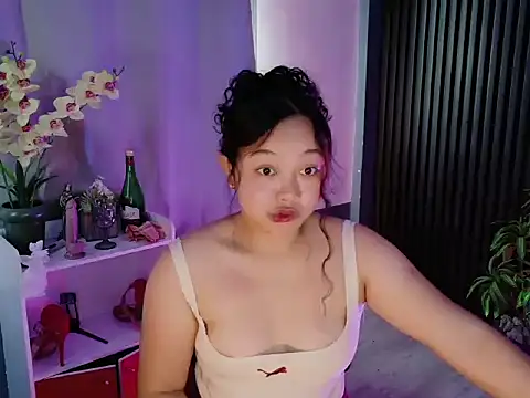 UrFavouriteCravings online show from February 17, 2026, 2:19 am