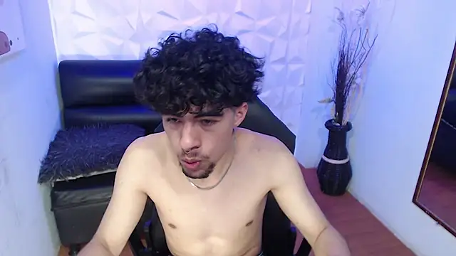 Liil boy online show from October 7, 2025, 3:36 am