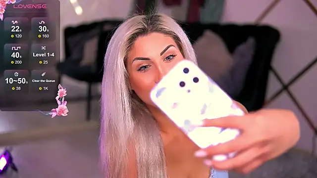 AuroraSins online show from November 26, 2025, 4:35 am