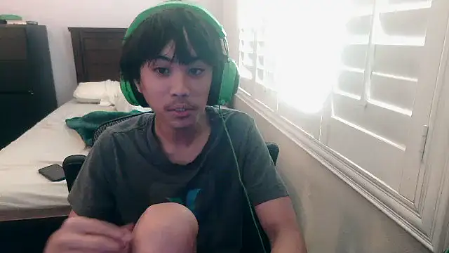 youngasianboy2007 online show from October 18, 2025, 9:48 pm