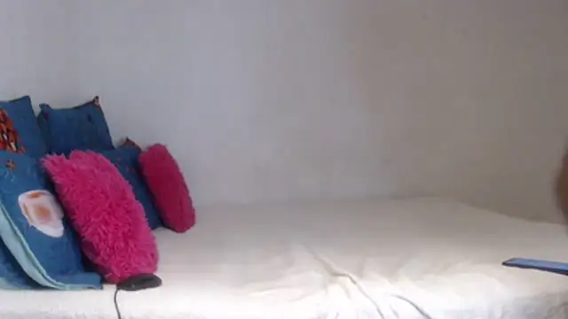 PIXIEBITCHXXX26 online show from January 5, 2026, 5:49 pm