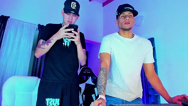 daddys insanee online show from November 18, 2025, 8:30 am