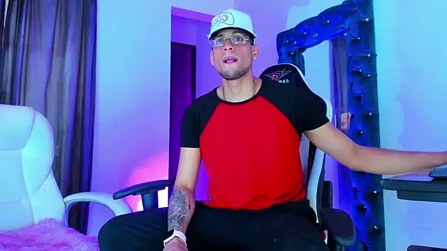 daddys insanee online show from November 28, 2025, 6:10 pm