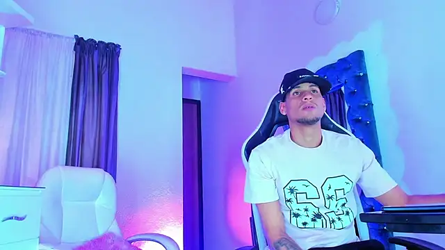 daddys insanee online show from December 2, 2025, 6:36 pm