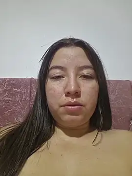 annyaparis online show from March 31, 2026, 1:18 am