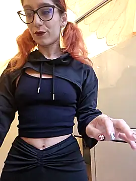 YuriXo online show from October 22, 2025, 2:50 pm