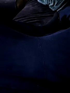 fred77183 online show from November 10, 2025, 11:26 pm