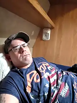 Snapshot of DeeBestEver chatting on October 4, 2025, 10:08 pm DeeBestEver online show from October 4, 2025, 10:08 pm