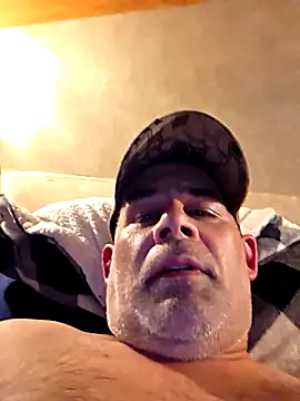 Snapshot of DeeBestEver chatting on November 13, 2025, 5:12 pm DeeBestEver online show from November 13, 2025, 5:12 pm