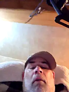 DeeBestEver online show from December 22, 2025, 1:24 am