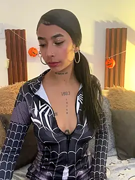 dashiky fox online show from October 11, 2025, 8:18 pm