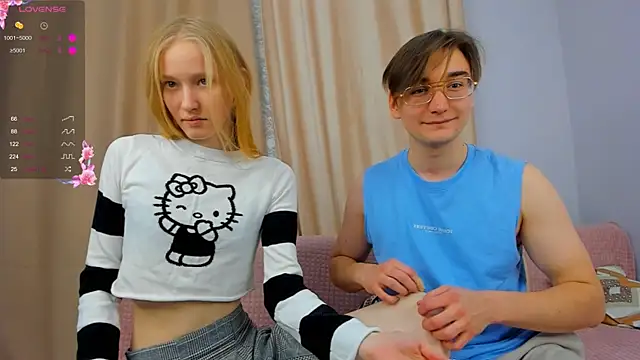 Snapshot of LoversFire chatting on November 13, 2025, 1:10 pm LoversFire online show from November 13, 2025, 1:10 pm