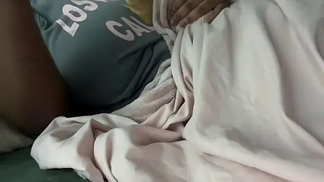 nanaisbackk online show from October 27, 2025, 10:47 pm