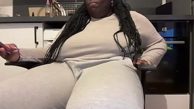 nanaisbackk online show from March 11, 2026, 10:27 pm