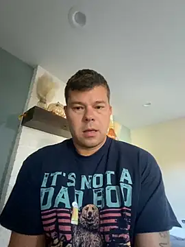 daddyshark83 online show from October 31, 2025, 3:24 pm