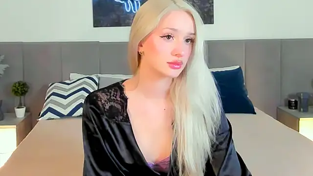 SugarWhisper online show from November 21, 2025, 5:00 pm