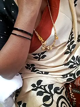 Tamil Ammani online show from November 23, 2025, 5:18 am