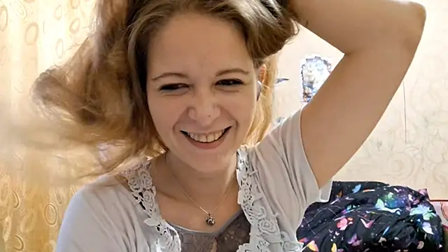 Marry Wild online show from October 17, 2025, 6:49 am