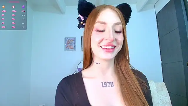 Bennuluspeach  online show from November 8, 2025, 2:17 pm