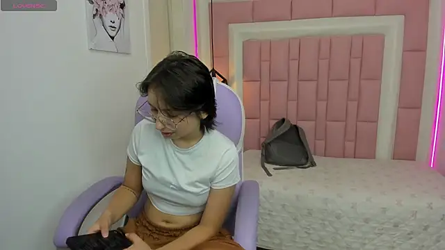 Snapshot of Klaret_Toy chatting on April 30, 2026, 7:31 pm Klaret Toy online show from April 30, 2026, 7:31 pm