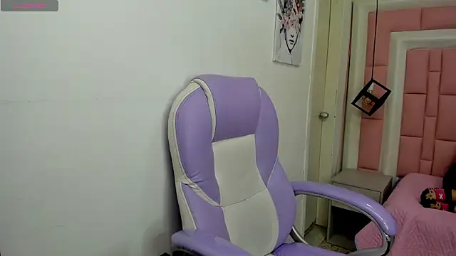 Snapshot of Klaret_Toy chatting on June 26, 2026, 2:54 pm Klaret Toy online show from June 26, 2026, 2:54 pm