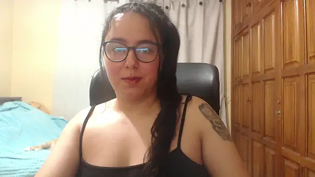Venus cat  online show from June 14, 2026, 4:36 am