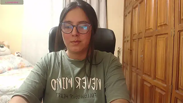 Venus cat  online show from June 28, 2026, 1:44 am