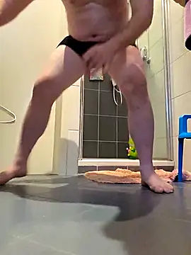 Snapshot of hot-brabo chatting on October 11, 2025, 12:04 pm hot-brabo online show from October 11, 2025, 12:04 pm