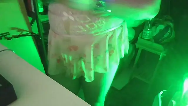 Snapshot of hot-brabo chatting on October 25, 2025, 9:42 pm hot-brabo online show from October 25, 2025, 9:42 pm