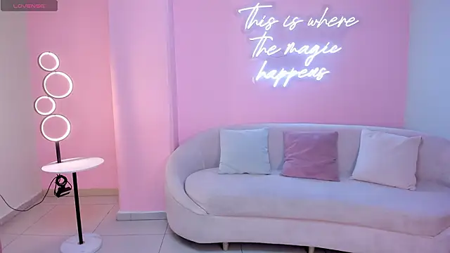 NatalieLewis online show from February 25, 2026, 12:37 pm