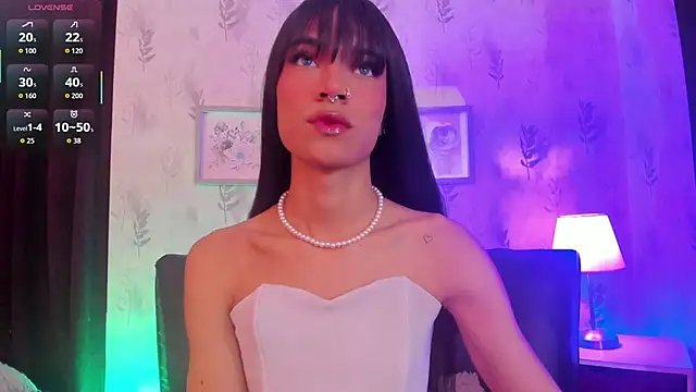 Snapshot of alana_madison10 chatting on October 5, 2025, 8:51 pm alana madison10 online show from October 5, 2025, 8:51 pm