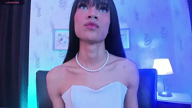 Snapshot of alana_madison10 chatting on October 6, 2025, 8:28 pm alana madison10 online show from October 6, 2025, 8:28 pm