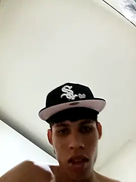 Snapshot of mazo18 chatting on February 16, 2026, 2:29 am mazo18 online show from February 16, 2026, 2:29 am