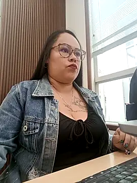 Italia 12 online show from October 29, 2025, 1:13 pm