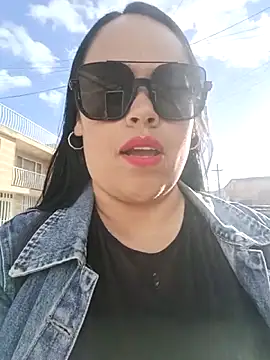 Italia 12 online show from November 17, 2025, 9:09 pm