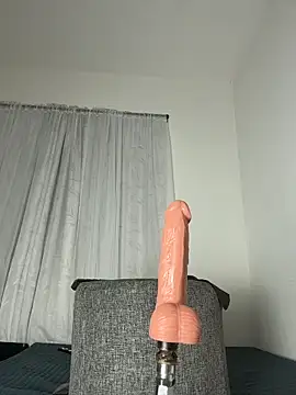 MerliaSsomer online show from December 4, 2025, 1:53 pm