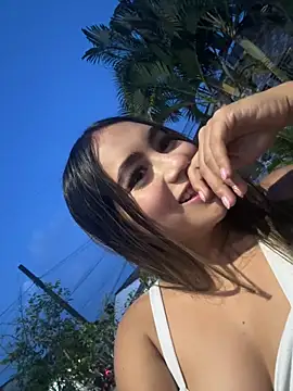 Sofi kim  online show from November 8, 2025, 10:52 pm