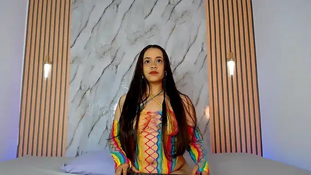 PiaGelvez online show from October 28, 2025, 9:17 pm