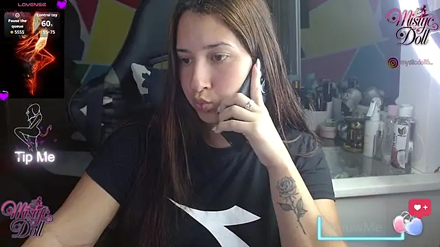 Mysticdoll69  online show from November 23, 2025, 7:46 pm